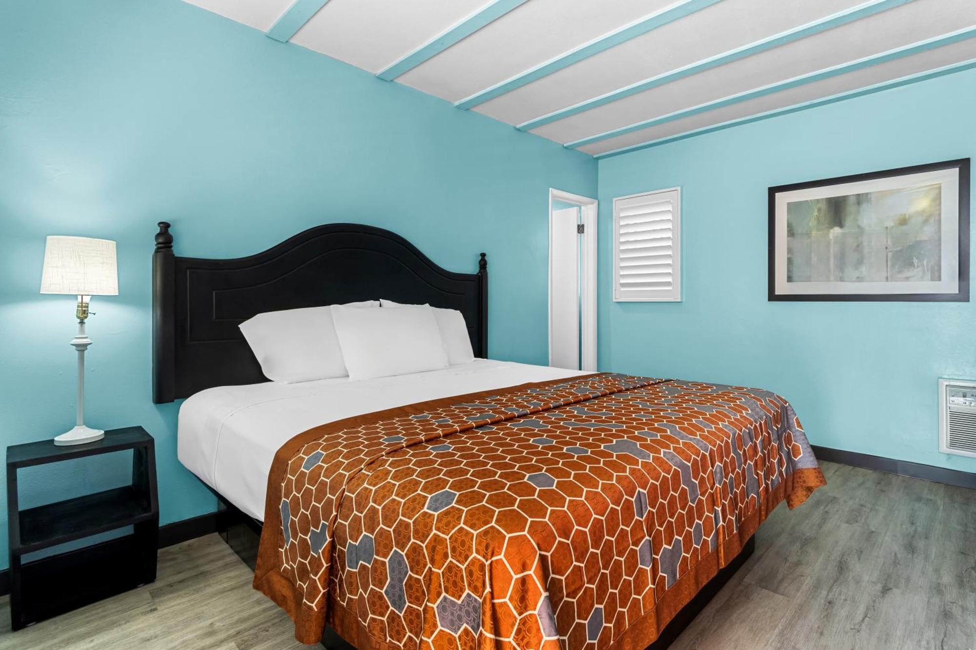 Rodeway Inn & Suites North Hollywood Burbank Airport - Universal Area Los Angeles Esterno foto