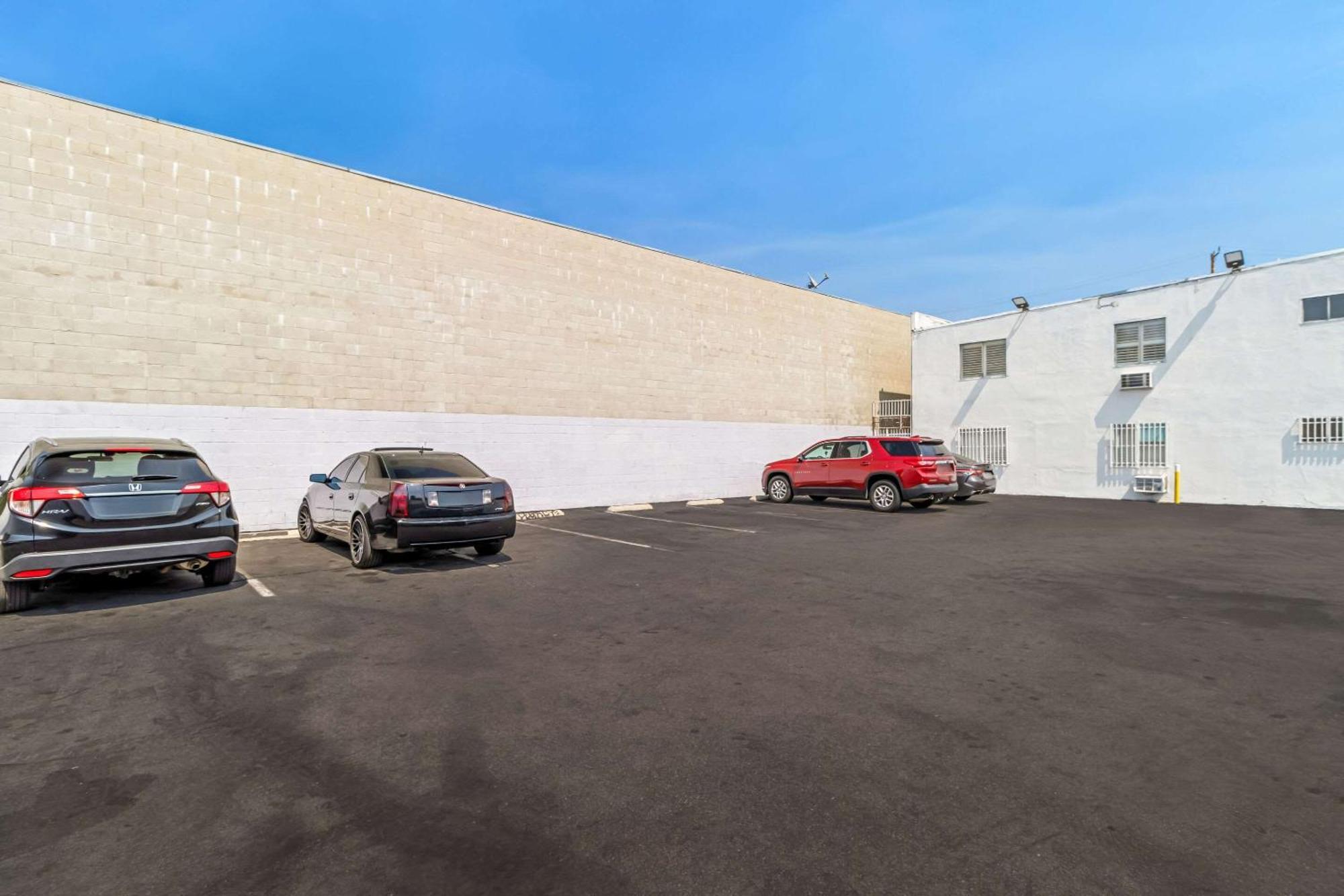 Rodeway Inn & Suites North Hollywood Burbank Airport - Universal Area Los Angeles Esterno foto